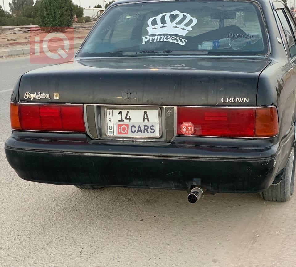 تۆیۆتا کراون
